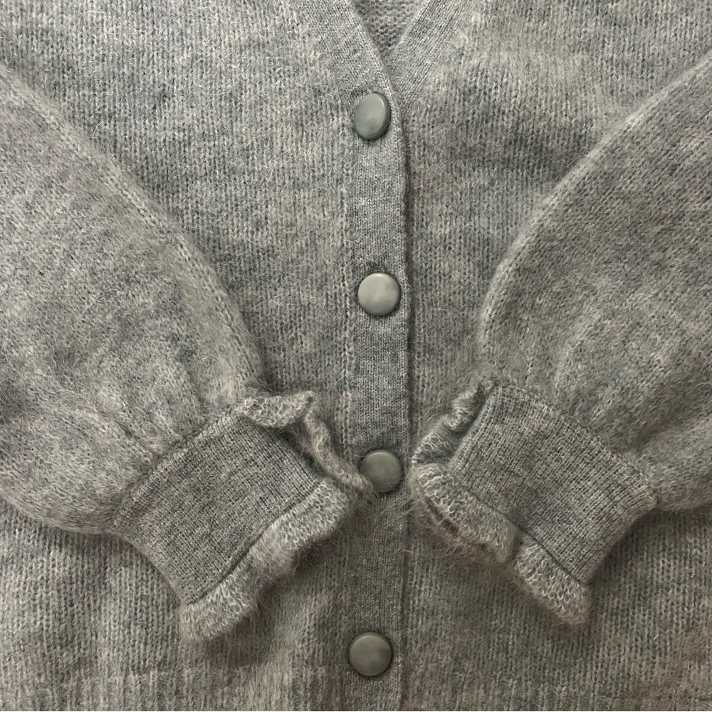 Sézane Mia Cardigan in Middle Gray/Blue-ish Sweater Medium - Picture 5 of 8